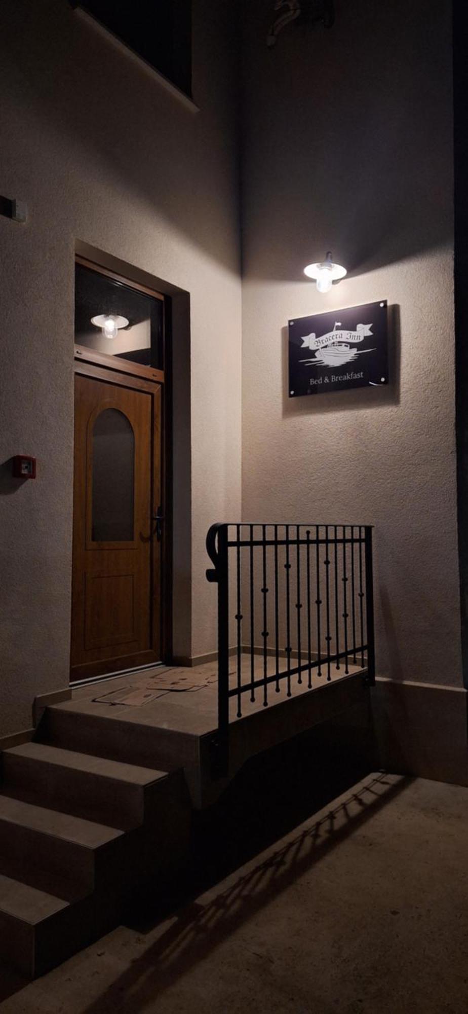 Bracera Inn Малинска Екстериор снимка
